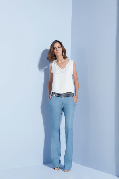 Pantalon droit bleu ciel
